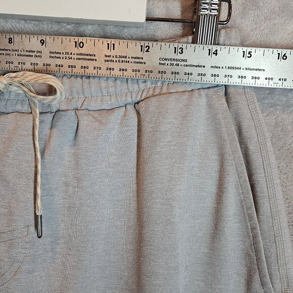 Vuori Mens M Light Gray Jogger Pants With Zipper Pocket & Drawstring Waist - Picture 6 of 14
